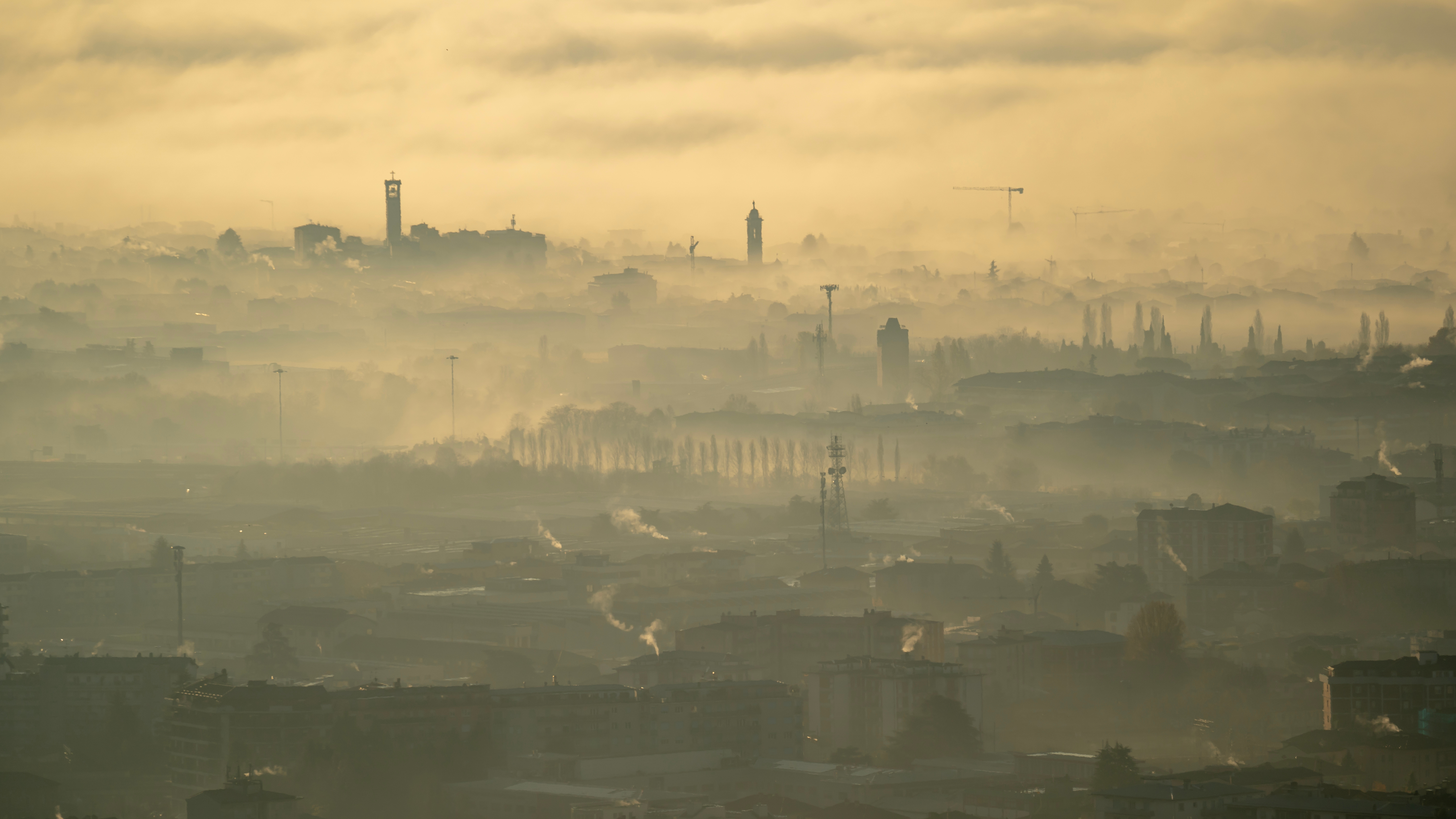 Air Pollution Linked to Higher Risk of Glaucoma and Cataract